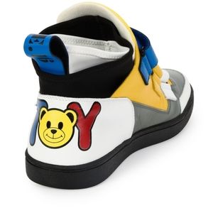 Moschino Milano Auto Collective